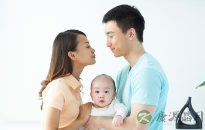 宝宝出汗多的生理原因