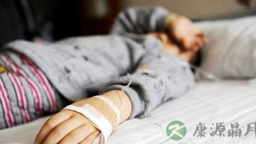 父亲赌输2岁儿子救命钱引众怒