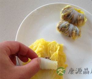 宝宝春季食谱大推荐：娃娃菜卷