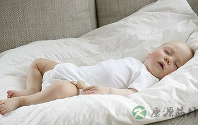 夏日难耐 BB如何才能睡好觉？