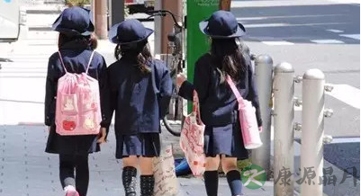 日本孩子为什么都独自上学？