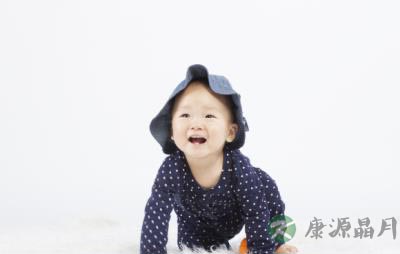 宝宝爱爬爬 肚脐受凉不受凉？