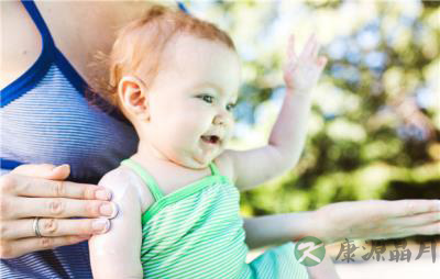 长痱子用爽身粉？别再坑娃了