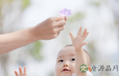 宝宝为何爱揉眼睛 原来有原因