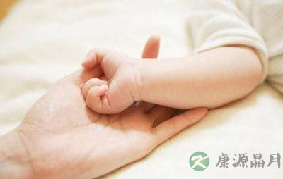 孩子轮状病毒高烧不退 或引发惊厥