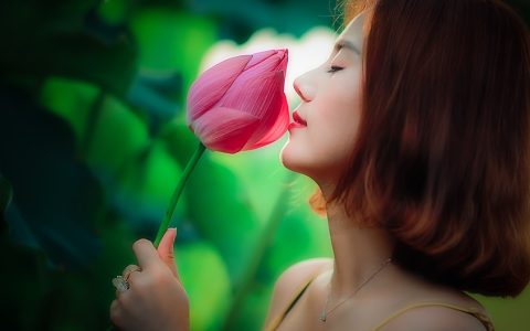 黄毅清强行带女出国黄奕崩溃 父母关系孩子买单