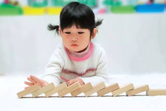 怎样给不同年龄的孩子选择积木？