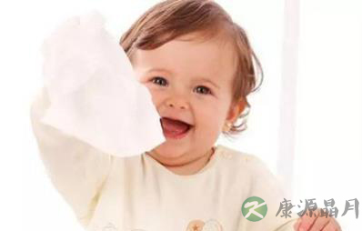 挑选婴儿湿巾要注意成分和材质 酒精绝对不能有
