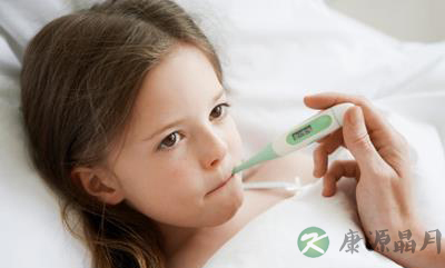 崔晨分享育儿经：孩子生病 妈妈别中＂经验毒＂