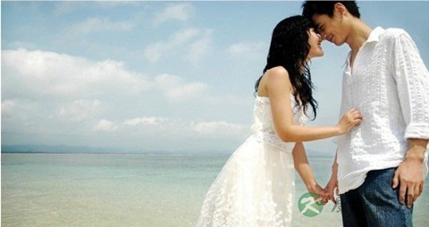 男人对女人胸部有欲望_男人为何对胸部有欲望