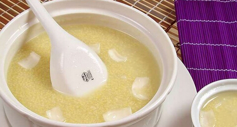 【去痘食物】正确选择祛痘食物 赶跑痘痘更健康