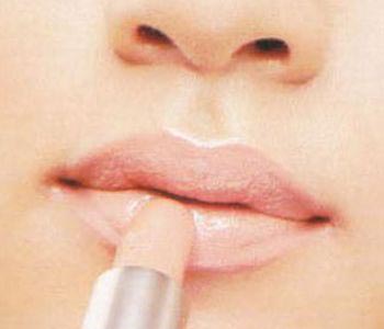 7步速成性感惊艳的混血美女大眼妆(组图)