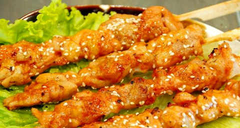 【哪些食品会让肌肤变黑】深色食物会让肌肤变黑