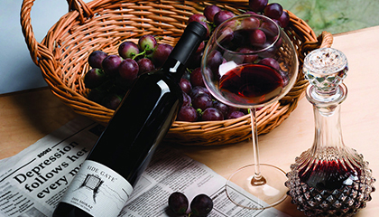 女人喝红酒　养生功效多