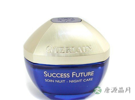 女人抗衰老最不能缺少的八款产品