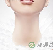 熟女不得不防颈部皱纹