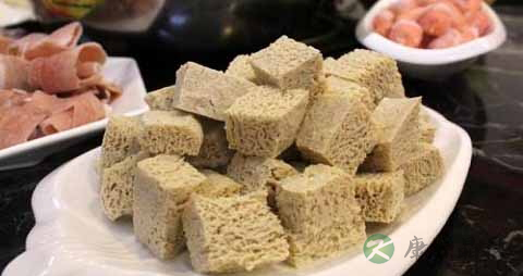 冻豆腐的营养价值_吃冻豆腐的好处