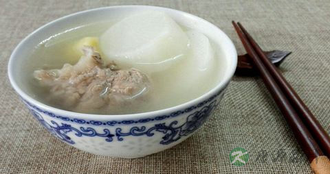 白萝卜和什么煲汤好