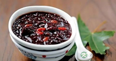腊八粥用什么锅熬