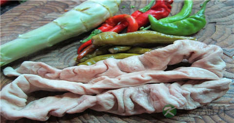 猪大肠的营养价值_吃猪大肠的好处