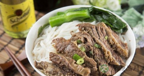 鸭子和什么煲汤