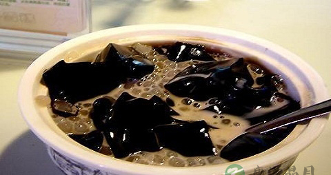 龟苓膏粉的吃法_哪些人不能吃龟苓膏粉