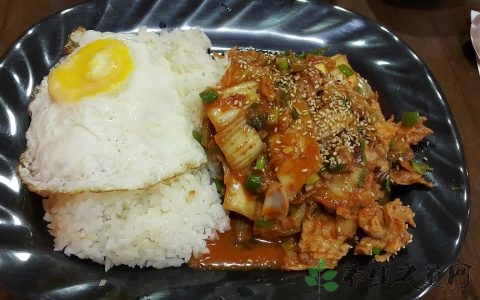 米饭的吃法_哪些人不能吃米饭
