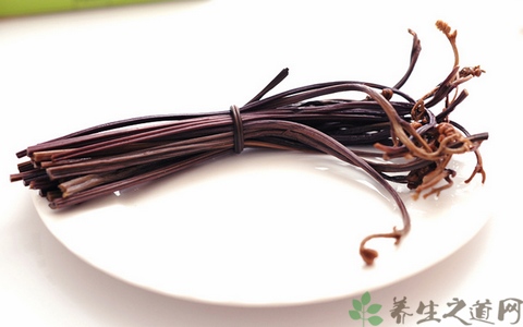 蕨菜的吃法_哪些人不能吃蕨菜