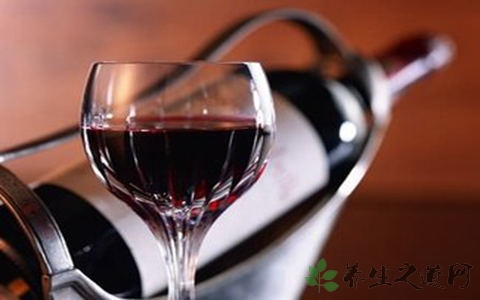 白葡萄酒的营养价值_吃白葡萄酒的好处