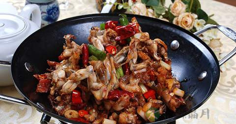 麻辣田鸡腿什么时候放调料