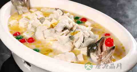 做豆腐烧鲈鱼放什么调料