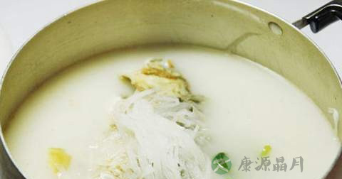 做奶汤鲫鱼放什么调料