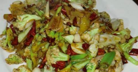 干煸花菜什么时候放调料
