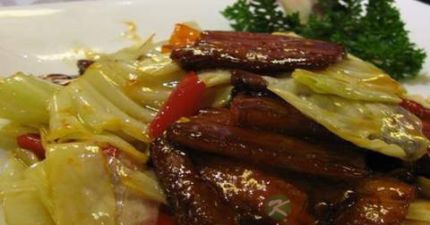 包菜回锅肉的营养价值