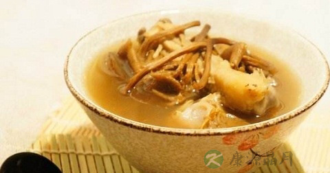 茶树菇煲鸡汤怎么做最有营养