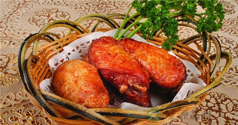 蒜香鸡翅的营养价值