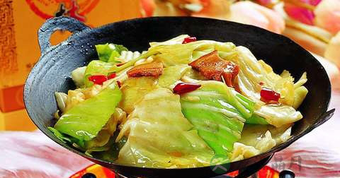 干锅手撕包菜怎么做最有营养