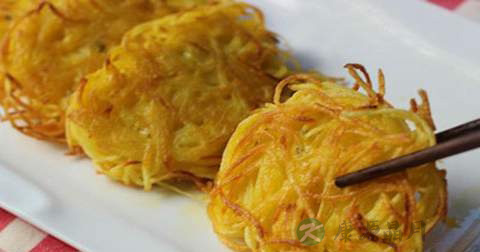 土豆丝饼什么时候放调料