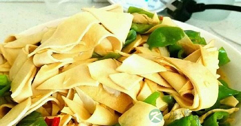 做青椒豆腐皮放什么调料