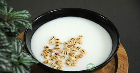 做杏仁茶放什么调料