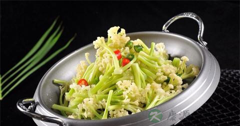 干锅花菜什么时候放调料