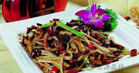 茶树菇炒肉的营养价值