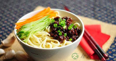 做炸酱面放什么调料
