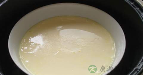牛奶炖蛋什么时候放调料