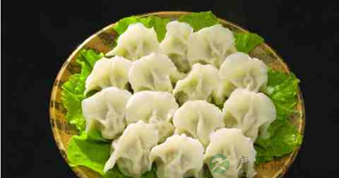 白菜猪肉饺什么时候放调料