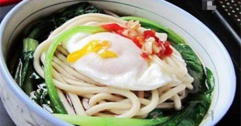做青菜鸡蛋面放什么调料