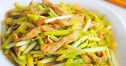 韭黄炒肉丝什么时候放调料