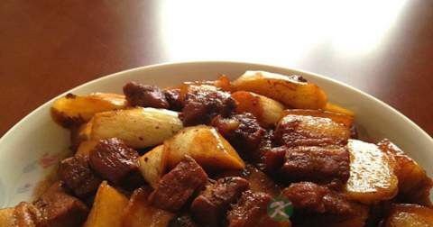 做土豆红烧肉放什么调料