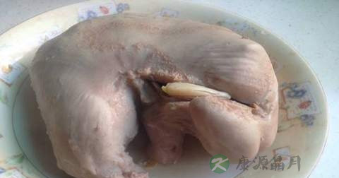 七彩瓤猪肚什么时候放调料