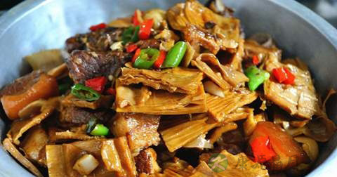 做笋干烧肉放什么调料
